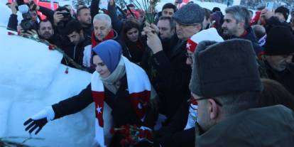 Kardan heykellerin açılışı gerçekleştirildi.