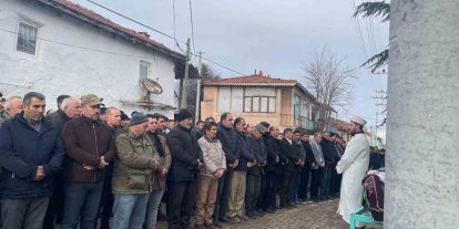 Feci kaza kurbanları toprağa veriliyor