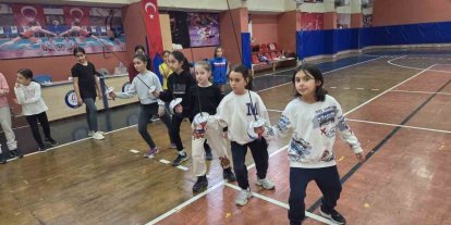 Geleceğin sporcuları için antrenmanlar devam ediyor