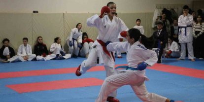 ’Gençler Karate Takım İl Birinciliği Müsabakaları’ sona erdi