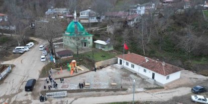 İnegöl Belediyesi’nden İclaliye Mahallesi’nde meydan düzenlemesi