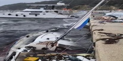Keşan’da tekne battı, çatılar uçtu, iş yerleri hasar gördü