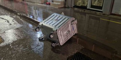 Kırıkkale ve Çorum’da yağmur ve kuvvetli rüzgar etkili oldu