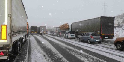 Meteorolojiden Bayburt için kuvvetli kar ve fırtına uyarısı