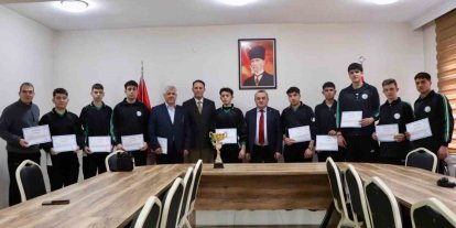 Bilecik’te Hentbol İl Birincileri ödüllendirildi