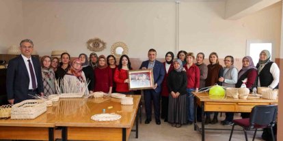 Vali Sözer Gölpazarı Halk Eğitim Merkezi’nde incelemelerde bulundu