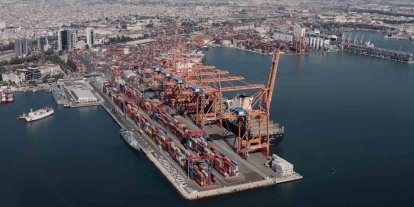 Bakan Uraloğlu: "Aralık ayında 49,8 milyon ton yük elleçlendi"