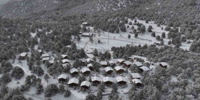 Denizli teleferikte yeni dönem kar manzarasıyla başlıyor