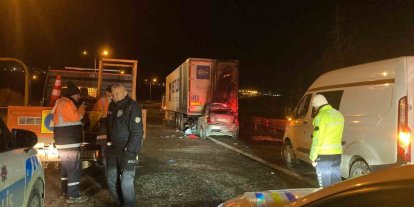 Ankara’da tıra çarpan aracın sürücüsü hayatını kaybetti