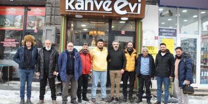 Kars Kahve Evi, gazetecileri unutmadı
