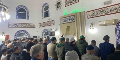 Dede torun, genç yaşlı aynı safta buluştu