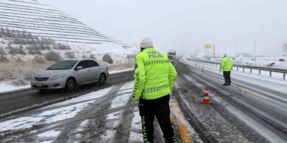 Meteoroloji’den Erzincan, Erzurum ve Bayburt için kuvvetli kar ve fırtına uyarısı