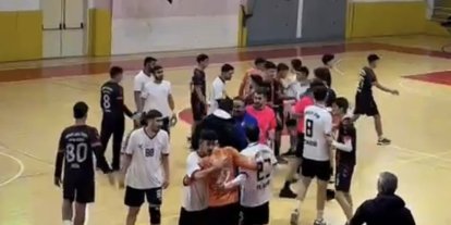 Elazığ Gençlik Spor hentbolda 5’te 5 yaptı