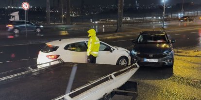 Beylikdüzü E-5’te iki araç çarpıştı: 1 yaralı