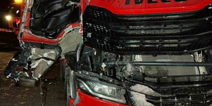 Uşak’ta 2 tır çarpıştı: 1 yaralı