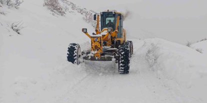 Diyarbakır’da, 6 ilçede 319 kilometrelik kırsal mahalle yolu ulaşıma açıldı