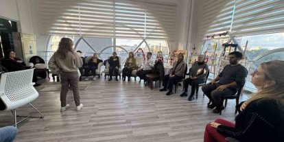 Alzheimer hastası yakınlarına nefes eğitimi