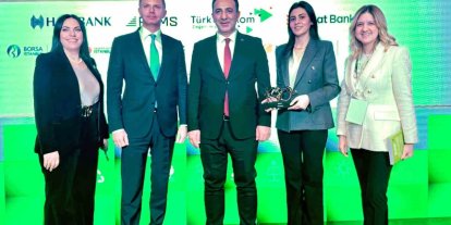 RE&UP, tekstil sektöründeki döngüsel ekonomi modeliyle Sürdürülebilirlik Liderleri Ödülü’nün sahibi oldu