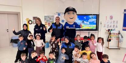 Kars’ta Minik Öğrencilere Polislik Mesleği Tanıtıldı