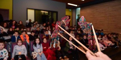 Geleneksel Karagöz Oyunu Osmangazi’de Çocuklarla Hayat Buldu