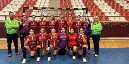 Kepez Belediyesi Kadın Hentbol Takımı, ligde oynadığı son 6 maçı kazandı