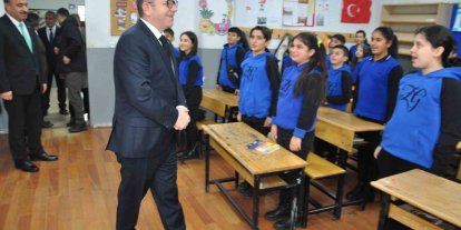 Kars’ta 56 bin 651 öğrenci karne sevinci yaşadı