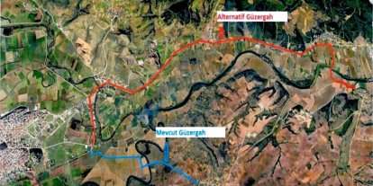 Hasar gören ve beşik gibi sallanan köprü yıkılıyor