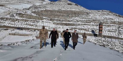 Tuzluca Kaymakamı Yılmaz, Ünlendi Barajı inşaatına incelemelerde bulundu