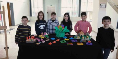 Çocuk eğitim merkezi öğrencilerinden Sanatsal Yolculuk Sergisi