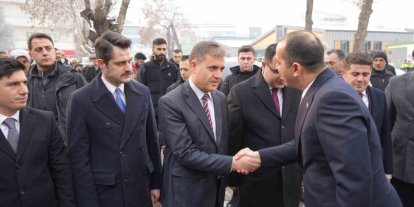 Vali Taşolar, görevine başladı