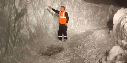 Diyarbakır’da kar kalınlığı 3 metreyi aştı