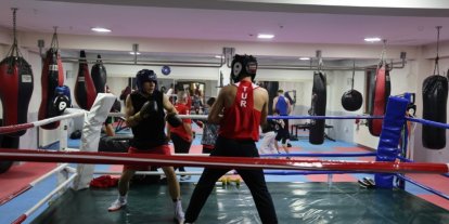 Kartepe’de çocuklar kışı sporla geçiriyor