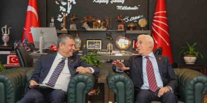 Bursa Büyükşehir Belediye Başkanı Bozbey’den Genel Başkan Özel’e ziyaret