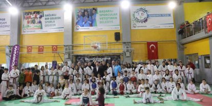 Başkan Çolakbayrakdar: "Altyapıdan yetişen evlatlarımızla sporda zirveye yürüyoruz"