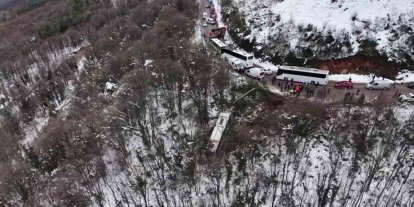 Kartepe’nin zirvesinden inerken otobüs şarampole uçtu: 22 yaralı