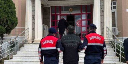 Aydın’da aranan şahıslar jandarmadan kaçamadı