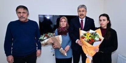 Vali Yılmaz’ın ilk ziyareti şehit ailesine oldu