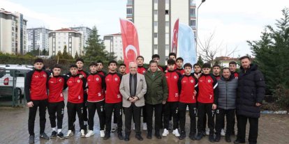 Başkan Şadi Özdemir’e Kızılcıklı’da çocuklardan kaykay park talebi geldi