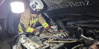 Samandağ’da otomobil yangını