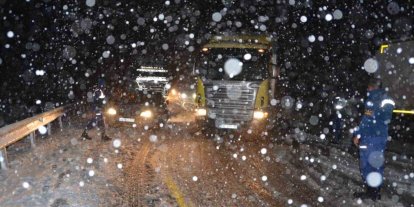 Antalya-Konya karayolunda kar yağışı yeniden başladı