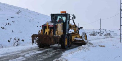 Sivas’ta 493 yerleşim yerinin yolu ulaşıma kapalı