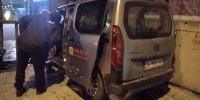 Ümraniye’de trafik kazası: 2’si ağır 3 yaralı