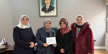 Emekli öğretmenleri ağırladı