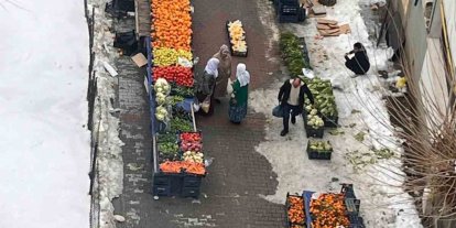 Kulp’ta kar engeli aşıldı, salı pazarı üç haftanın ardından açıldı
