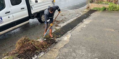 Belediye ekiplerinden fırtına ve yağış mesaisi