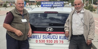 70 yaşında hem araba hem motosiklet ehliyeti aldı