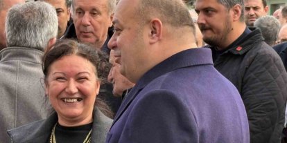 Cenazede dikkat çeken rahatlık: Başkanın kahkahaları tepki çekti