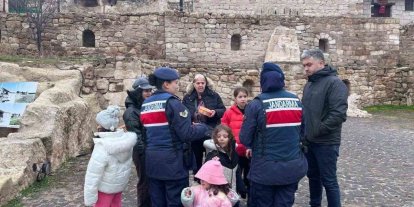 300’e yakın vatandaşa kadına şiddetle mücadele anlatıldı