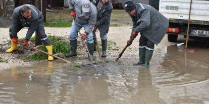 Kepez Belediyesi sağanak yağışlara karşı seferber oldu