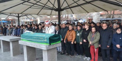 Fotoğrafın ustası Sadri Varol gözyaşları ile uğurlandı